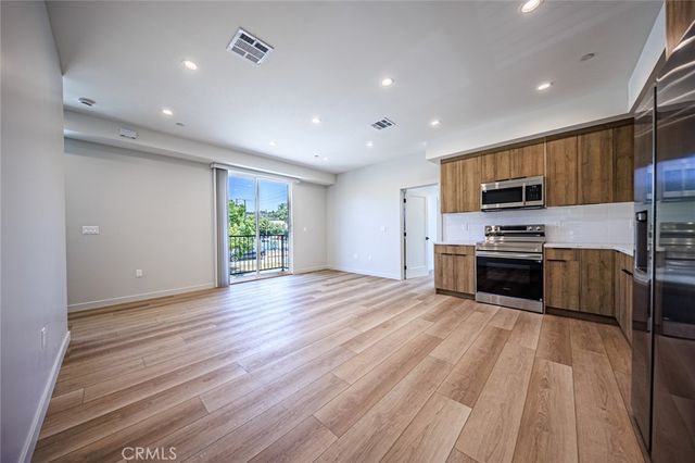 6094 La Prada, Los Angeles, CA 90042