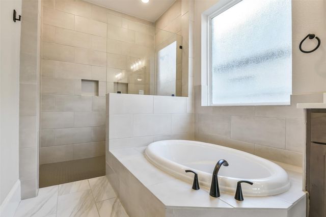15226 Sandstone Outcrop Drive, Cypress, TX 77433