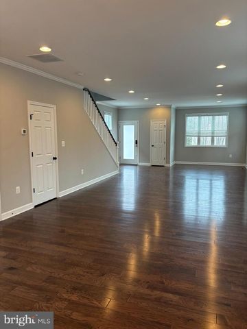 6445 FIRST ST, Alexandria, VA 22312