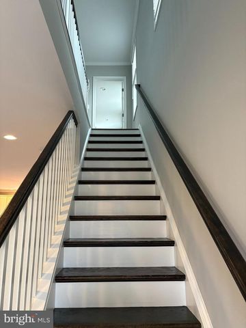 6445 FIRST ST, Alexandria, VA 22312