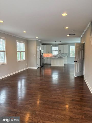 6445 FIRST ST, Alexandria, VA 22312