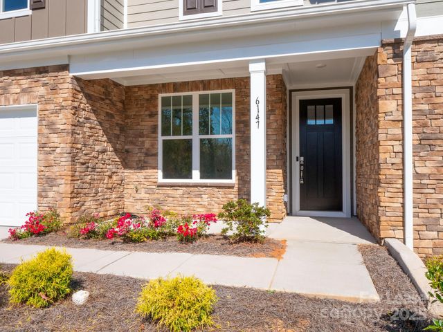 6147 Snowy Egret Avenue, Charlotte, NC 28214