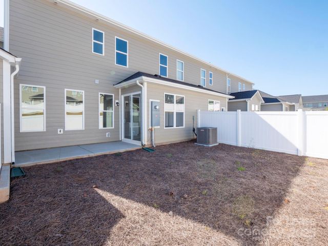 6147 Snowy Egret Avenue, Charlotte, NC 28214