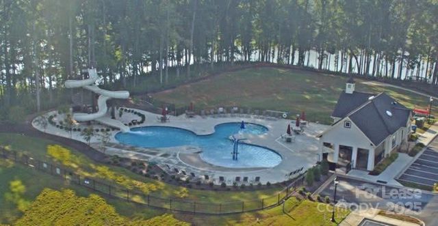 6147 Snowy Egret Avenue, Charlotte, NC 28214