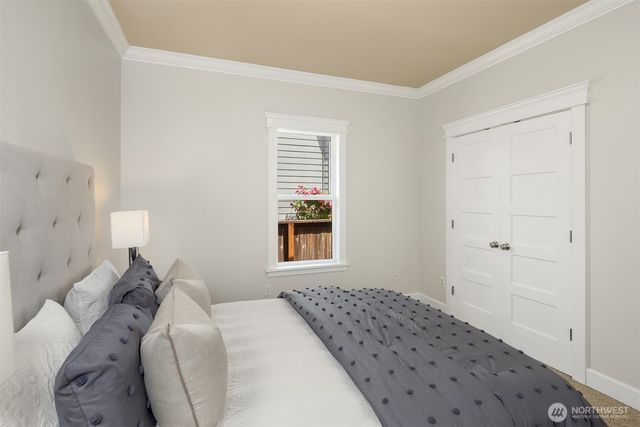 223 29th Avenue E, Seattle, WA 98112
