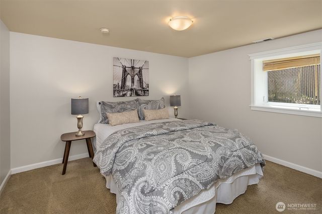 223 29th Avenue E, Seattle, WA 98112