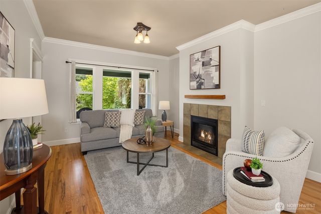 223 29th Avenue E, Seattle, WA 98112