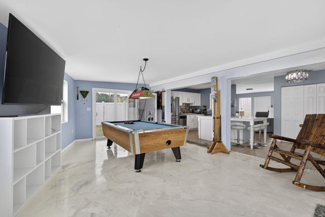 9141 Birmingham Drive, Palm Beach Gardens, FL 33410