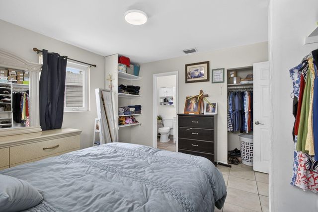 9141 Birmingham Drive, Palm Beach Gardens, FL 33410