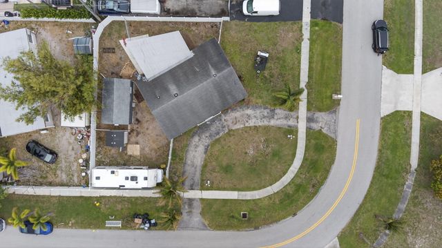 9141 Birmingham Drive, Palm Beach Gardens, FL 33410