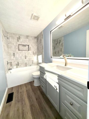 2832 Liberty Bell Lane, Reynoldsburg, OH 43068