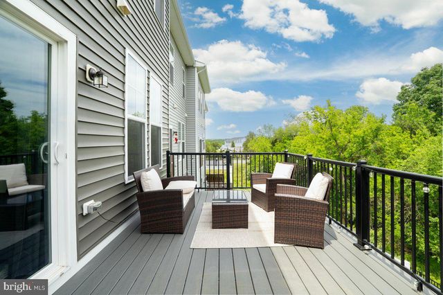 107 WAKE ROBIN CT, Lake Frederick, VA 22630