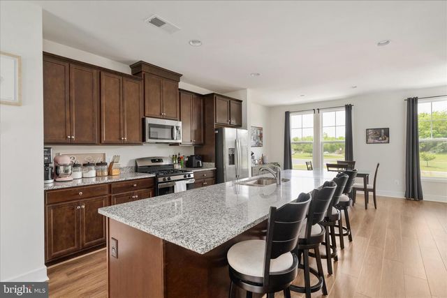107 WAKE ROBIN CT, Lake Frederick, VA 22630