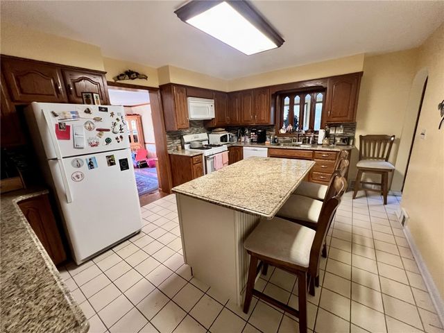280 Derrick Ave, South Union Twp, PA 15401