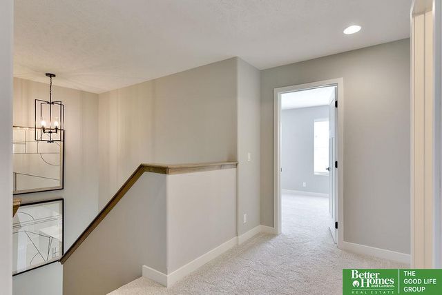 18827 Riviera Drive, Omaha, NE 68136