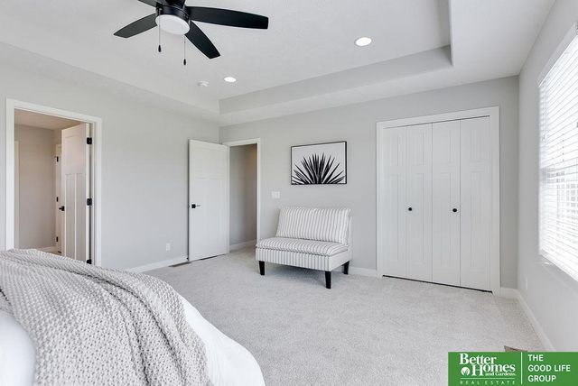 18827 Riviera Drive, Omaha, NE 68136