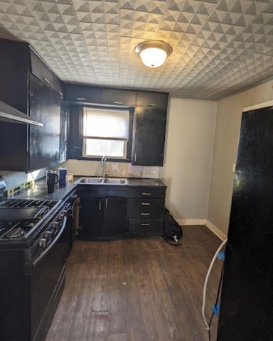 823 W 9th Street, Bonham, TX 75418