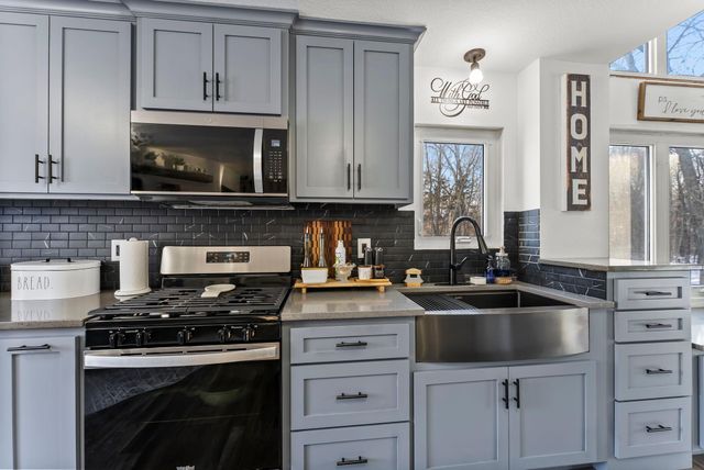 952 154th Lane NW, Andover, MN 55304