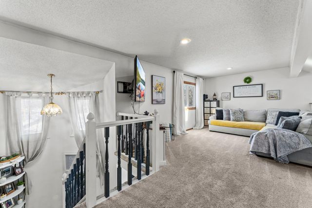 952 154th Lane NW, Andover, MN 55304