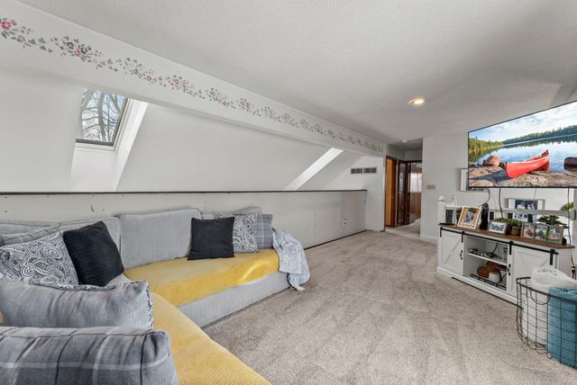 952 154th Lane NW, Andover, MN 55304