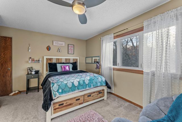 952 154th Lane NW, Andover, MN 55304