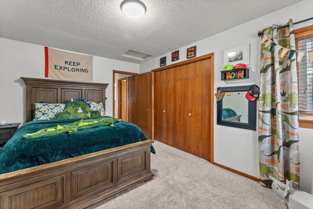 952 154th Lane NW, Andover, MN 55304