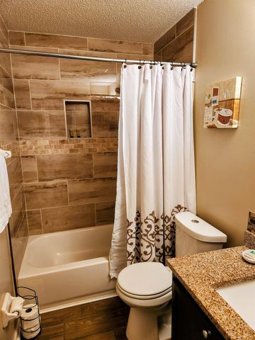 7533 MEADOWLAND DR, Memphis, TN 38133