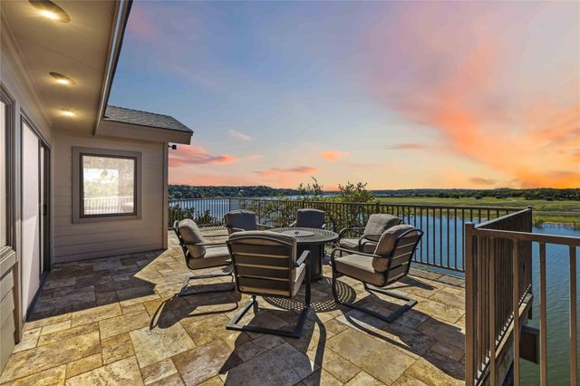 512 Harbor DR 7, Spicewood, TX 78669