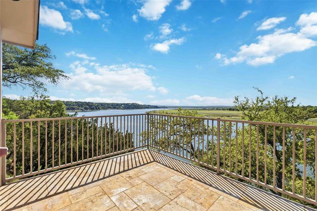 512 Harbor DR 7, Spicewood, TX 78669