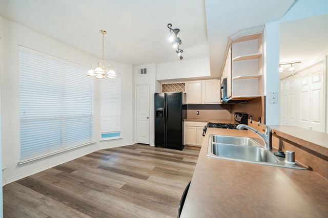 813 Valley Court, Royse City, TX 75189