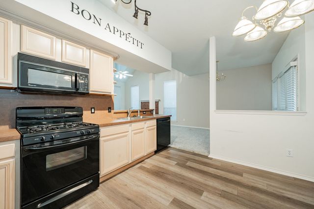 813 Valley Court, Royse City, TX 75189