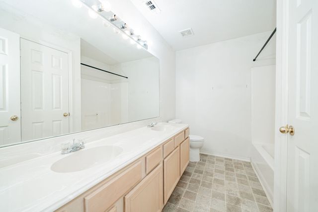 813 Valley Court, Royse City, TX 75189