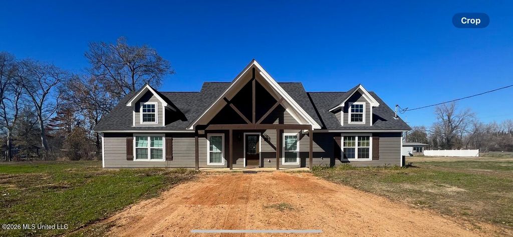 109 Cowan Street, Ridgecrest, LA 71334