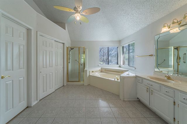 4424 Newberry Street, Grand Prairie, TX 75052