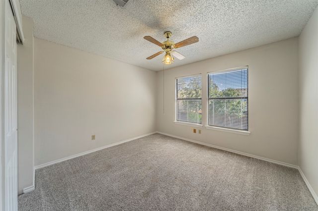 4424 Newberry Street, Grand Prairie, TX 75052