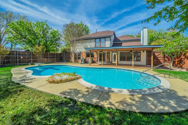 4424 Newberry Street, Grand Prairie, TX 75052