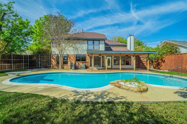 4424 Newberry Street, Grand Prairie, TX 75052