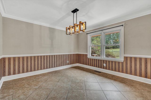 83 Springview CT, Troutville, VA 24175