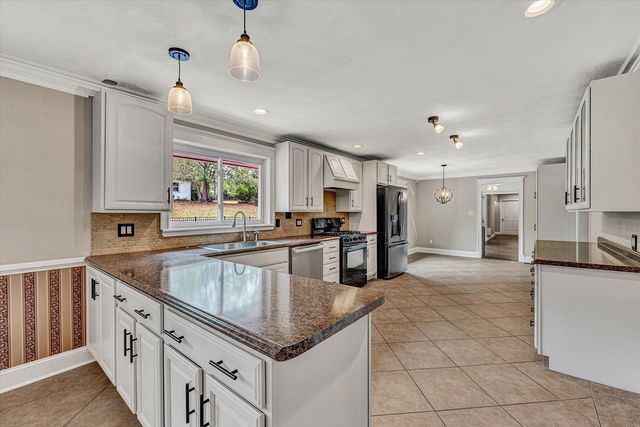 83 Springview CT, Troutville, VA 24175