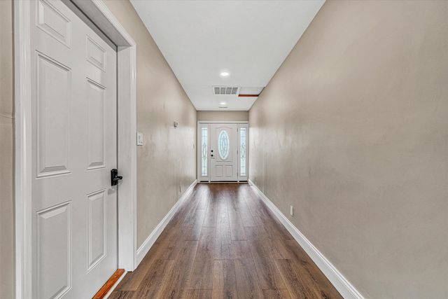 83 Springview CT, Troutville, VA 24175