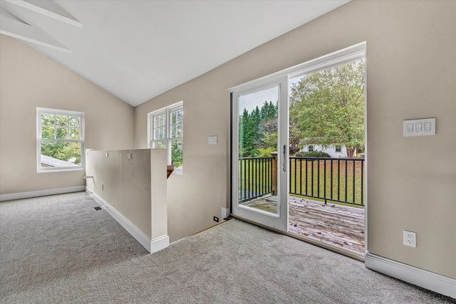 83 Springview CT, Troutville, VA 24175