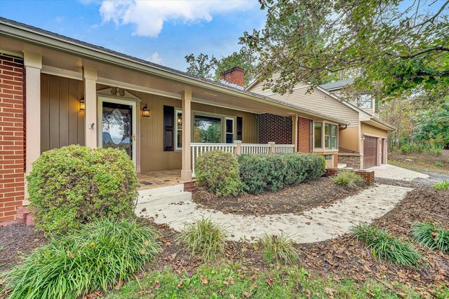 83 Springview CT, Troutville, VA 24175