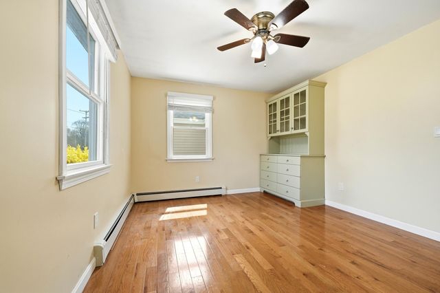 243 Winnacunnet Road, Hampton, NH 03842