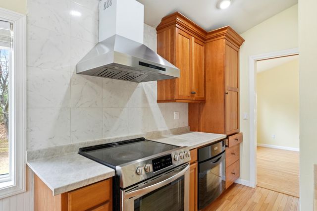 243 Winnacunnet Road, Hampton, NH 03842