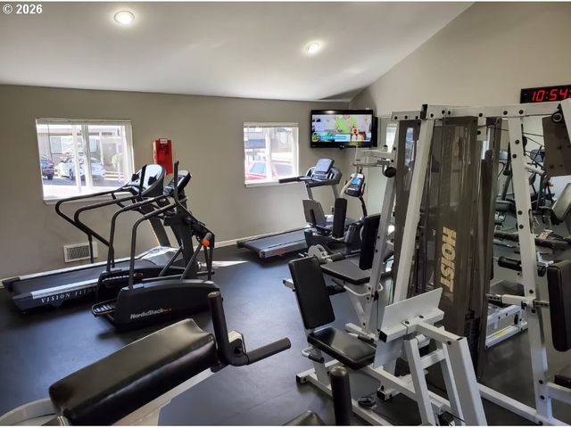 10620 Sw DAVIES Rd 4, Beaverton, OR 97008