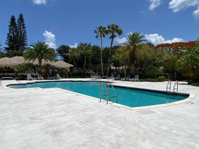 6626 NW 25th Ave, Boca Raton, FL 33496