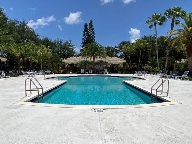 6626 NW 25th Ave, Boca Raton, FL 33496