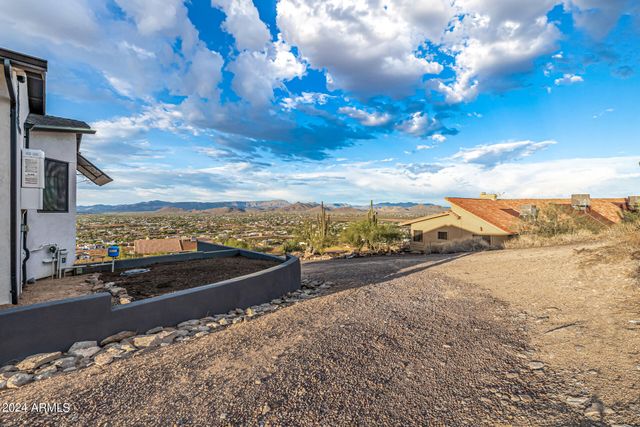 1829 W CLOUD Road, Phoenix, AZ 85086