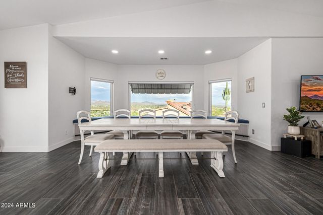 1829 W CLOUD Road, Phoenix, AZ 85086