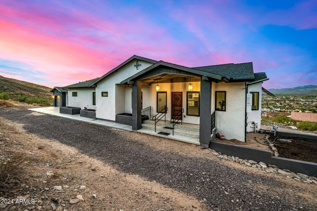 1829 W CLOUD Road, Phoenix, AZ 85086